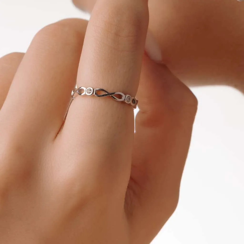 Серебряное кольцо SR152